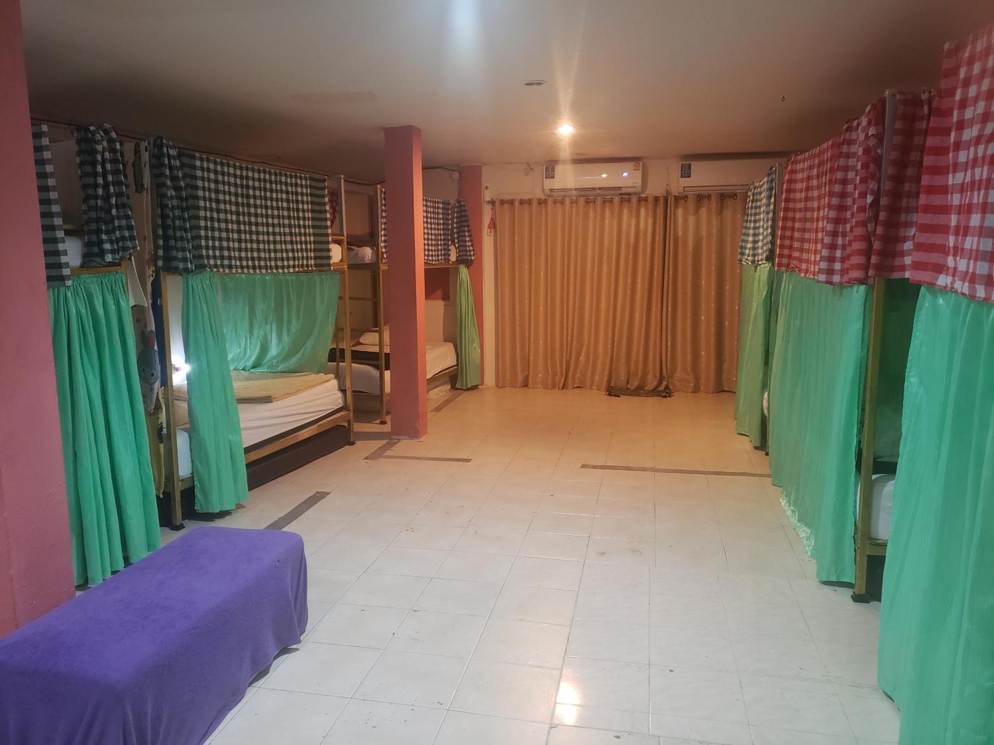 Lucky Dorm Hostel Koh Phi Phi Ngoại thất bức ảnh