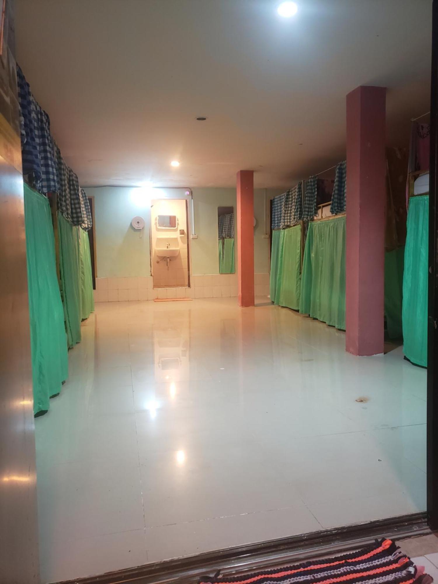 Lucky Dorm Hostel Koh Phi Phi Ngoại thất bức ảnh